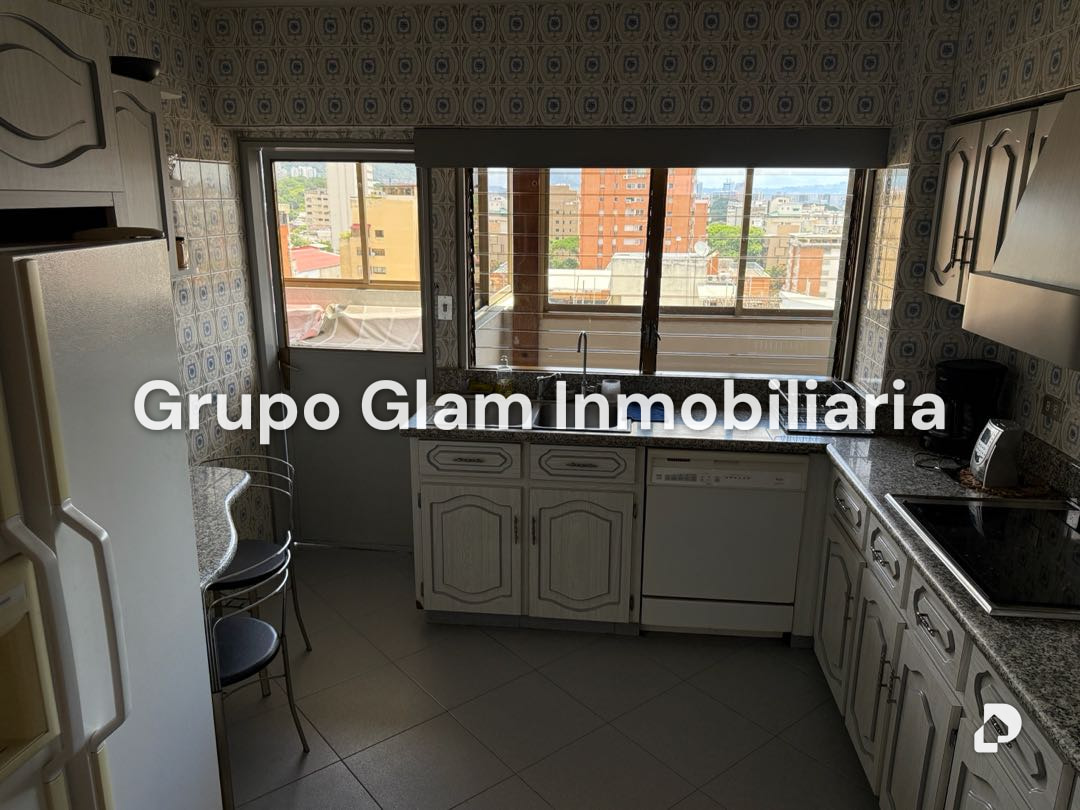 Apartamento en La Florida, Caracas – 12