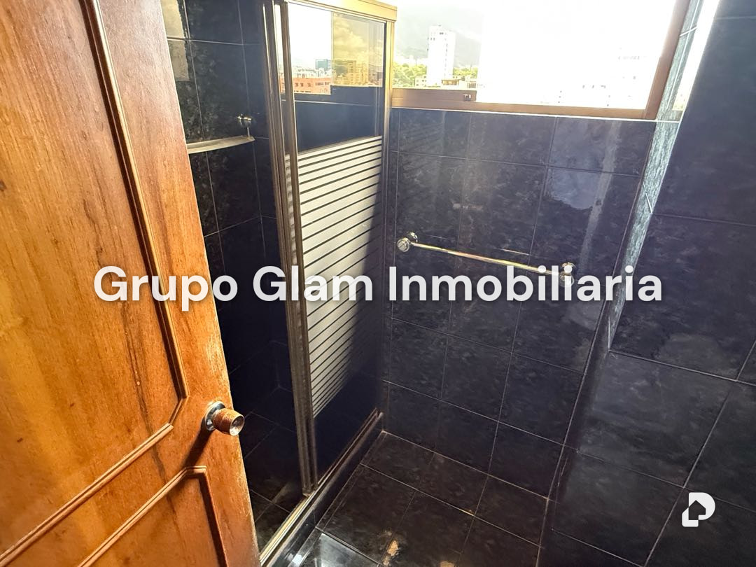 Apartamento en La Florida, Caracas – 32