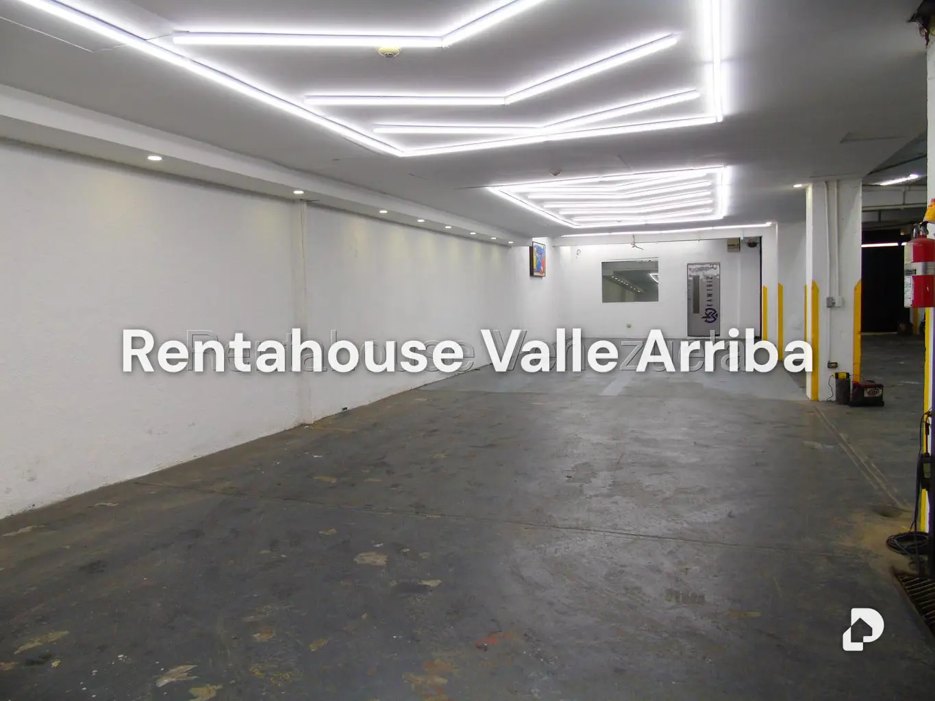 Local comercial en Los Palos Grandes, Caracas – 23