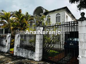 Casa en Lomas de Prados del Este, Caracas – 1