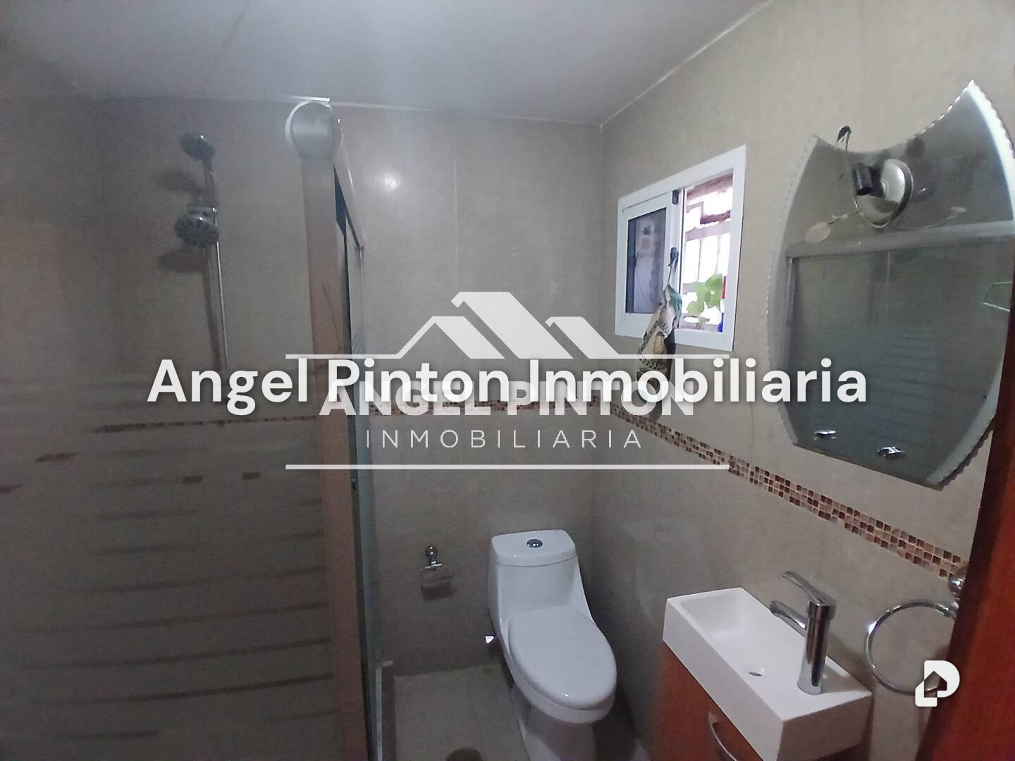 Casa en Milagro Norte, Maracaibo – 9