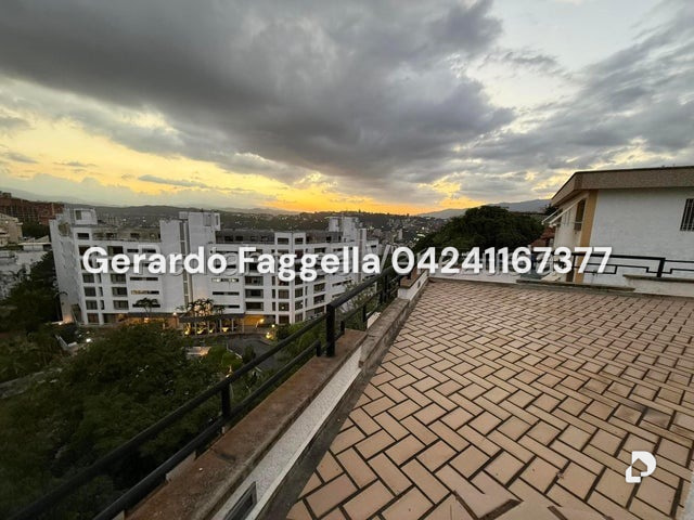 Casa en Los Samanes, Caracas – 19