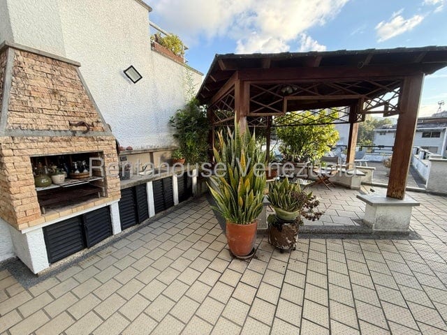 Casa en Los Samanes, Caracas - 1