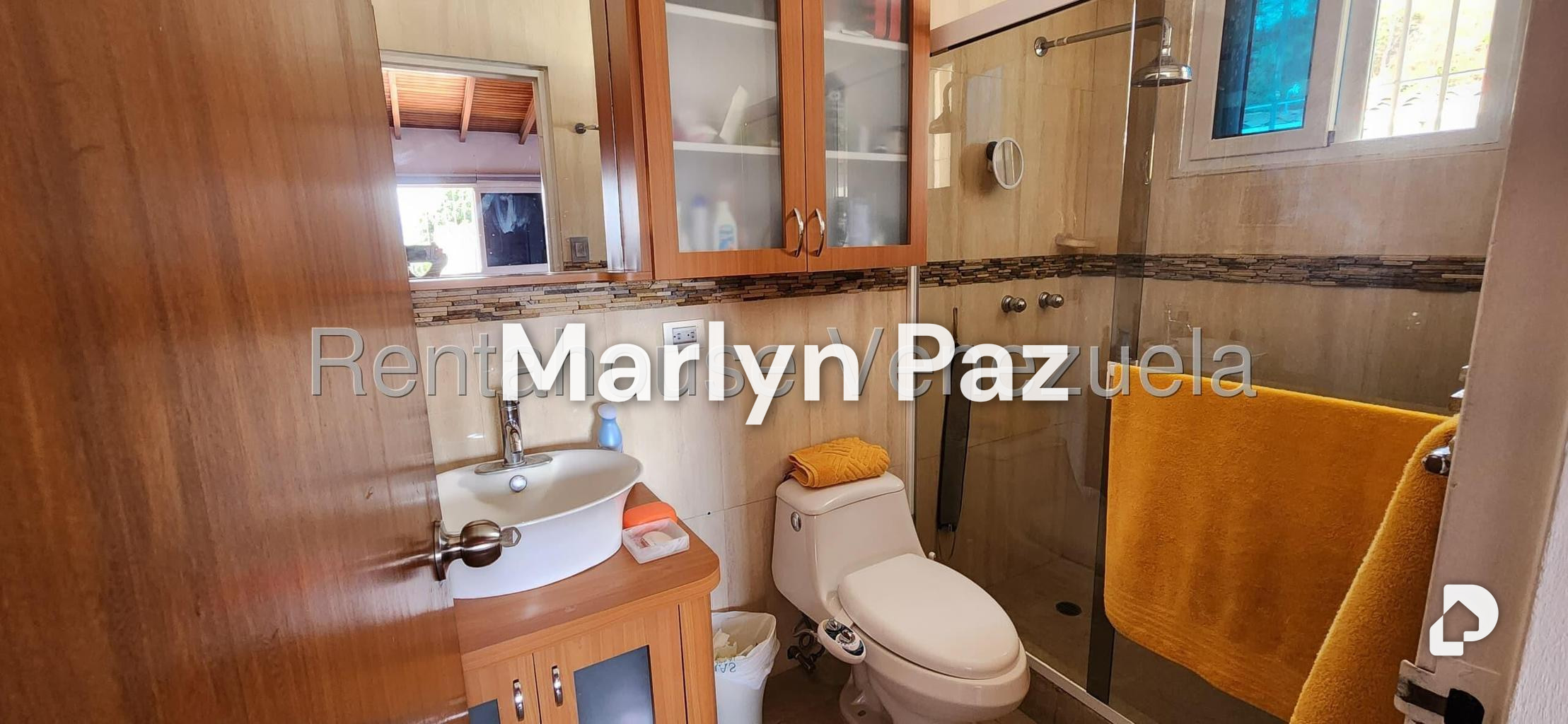 Casa en Alto Prado, Caracas – 30
