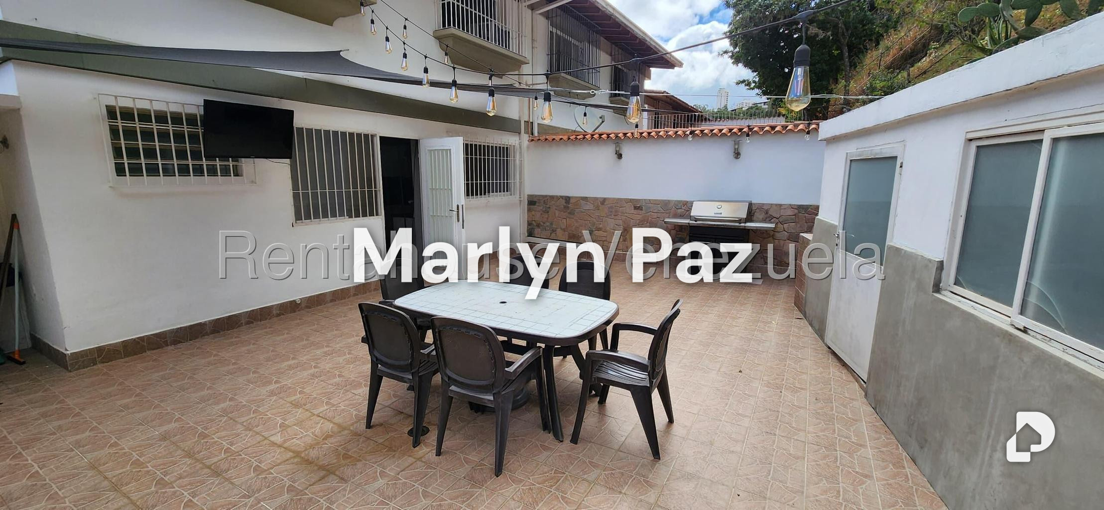 Casa en Alto Prado, Caracas – 24