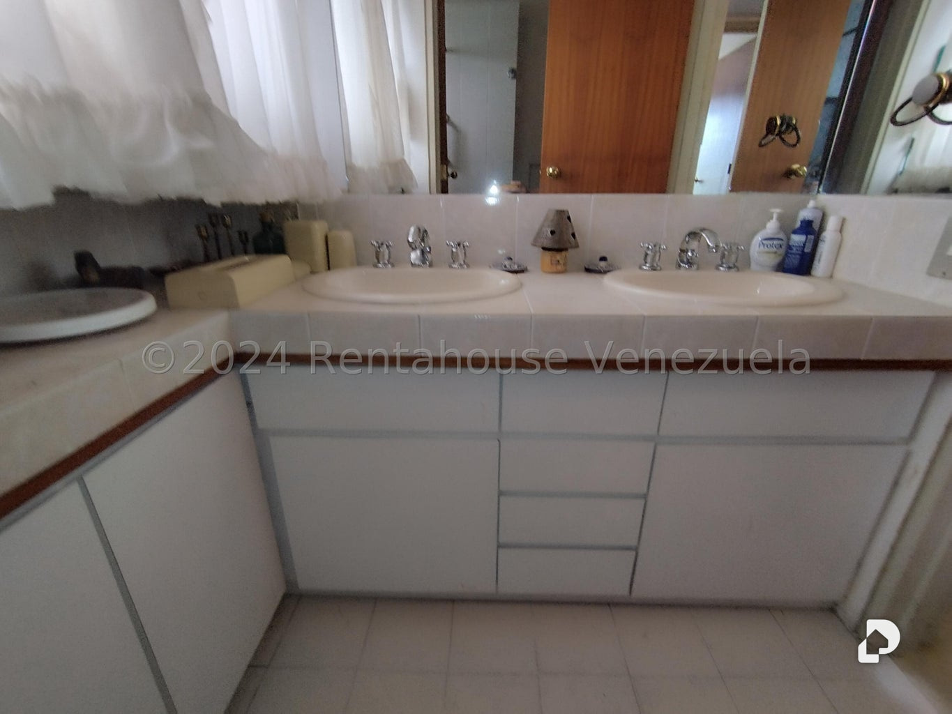 Apartamento en Colinas de Valle Arriba, Caracas