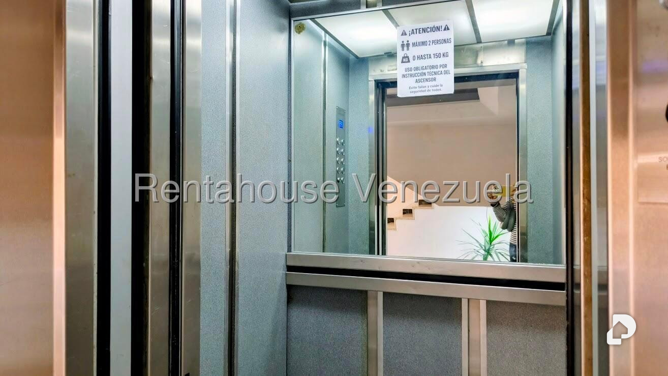 Apartment in La Urbina, Caracas – 24