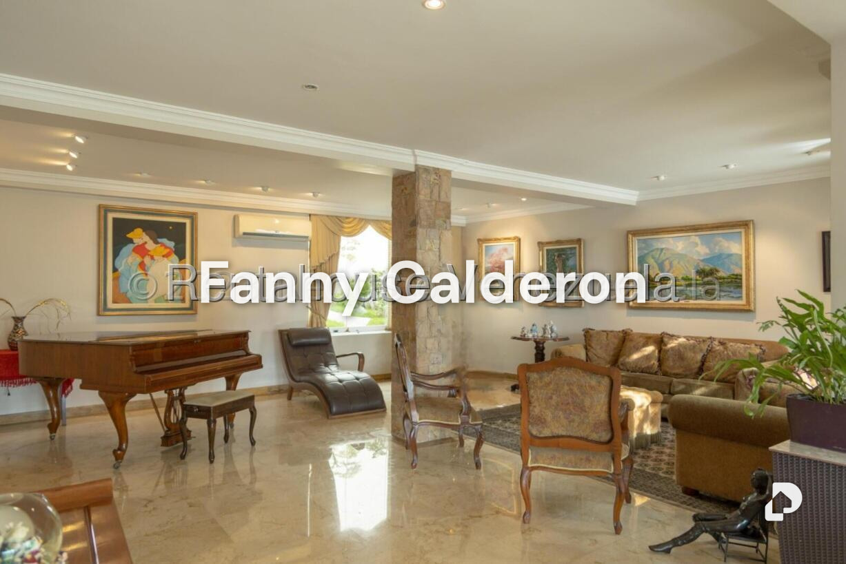 Casa en Colinas de Tamanaco, Caracas – 3