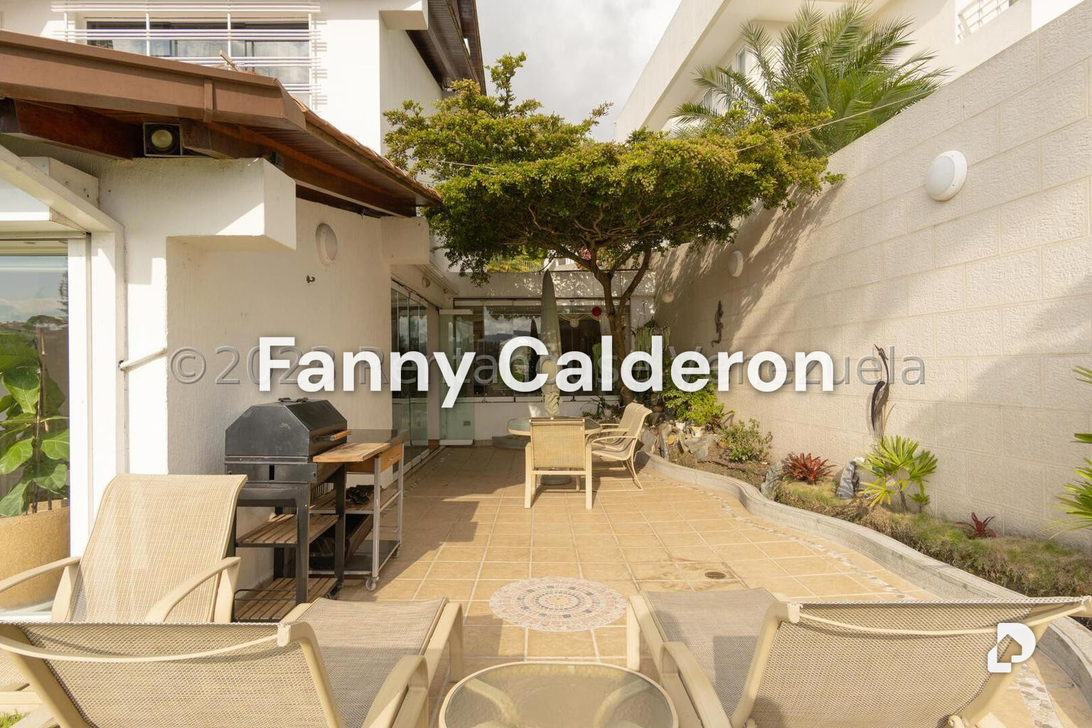 Casa en Colinas de Tamanaco, Caracas – 22