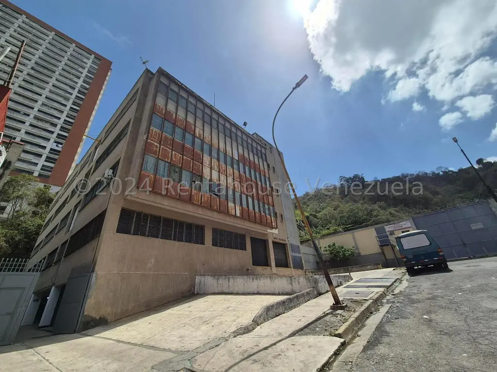 Galpón en Palo Verde, Caracas - 1