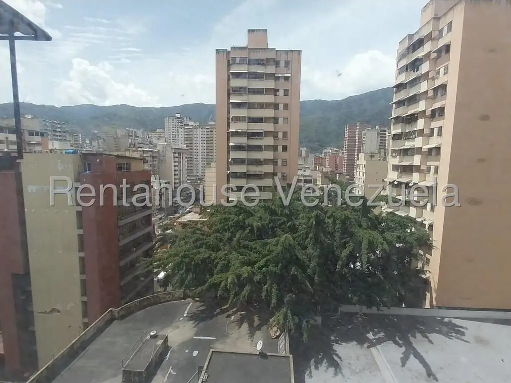 Apartment in Parroquia La Candelaria, Caracas - 1