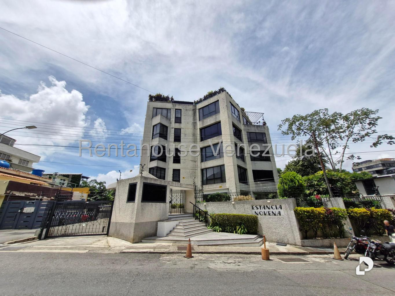 Apartamento en Los Palos Grandes, Caracas – 27