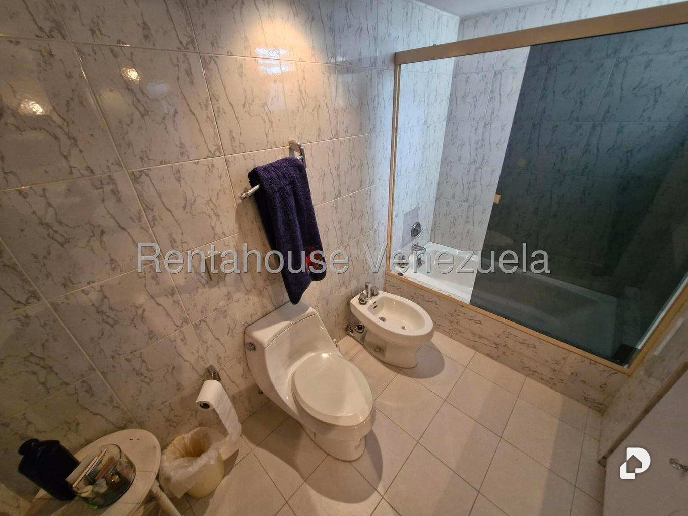 Apartamento en Los Palos Grandes, Caracas – 22