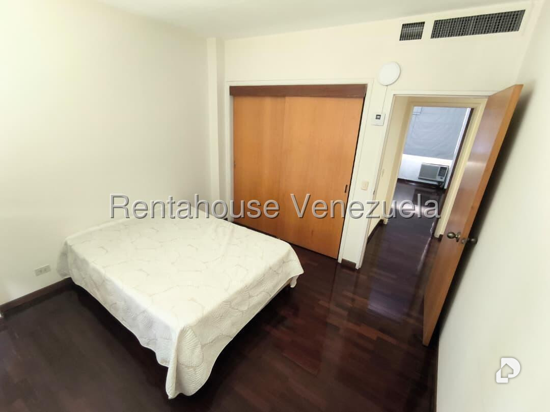 Apartment in Chuao, Caracas – 25