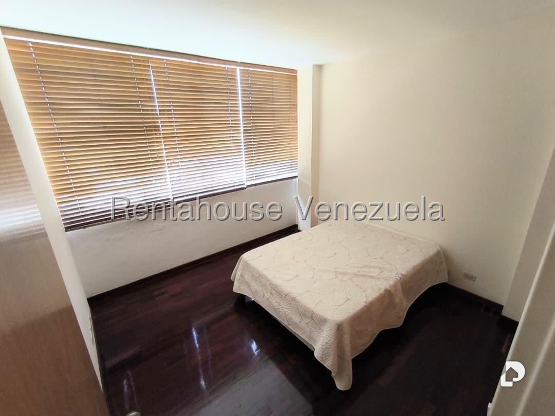 Apartment in Chuao, Caracas – 24