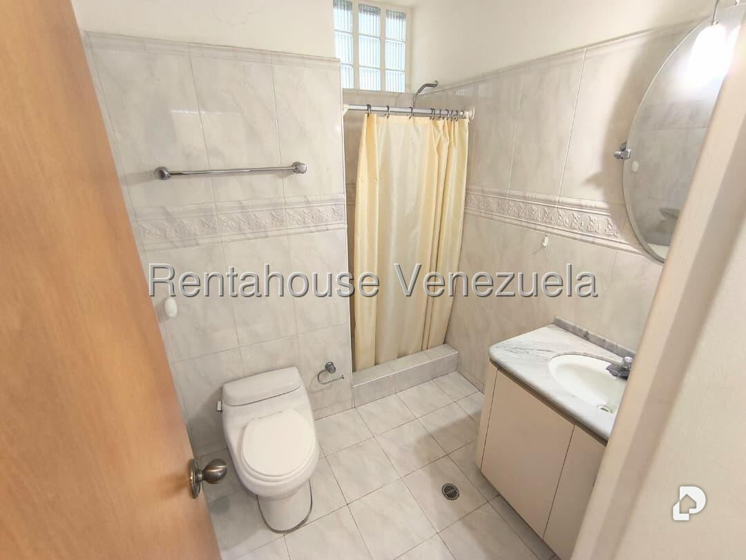 Apartment in Chuao, Caracas – 26