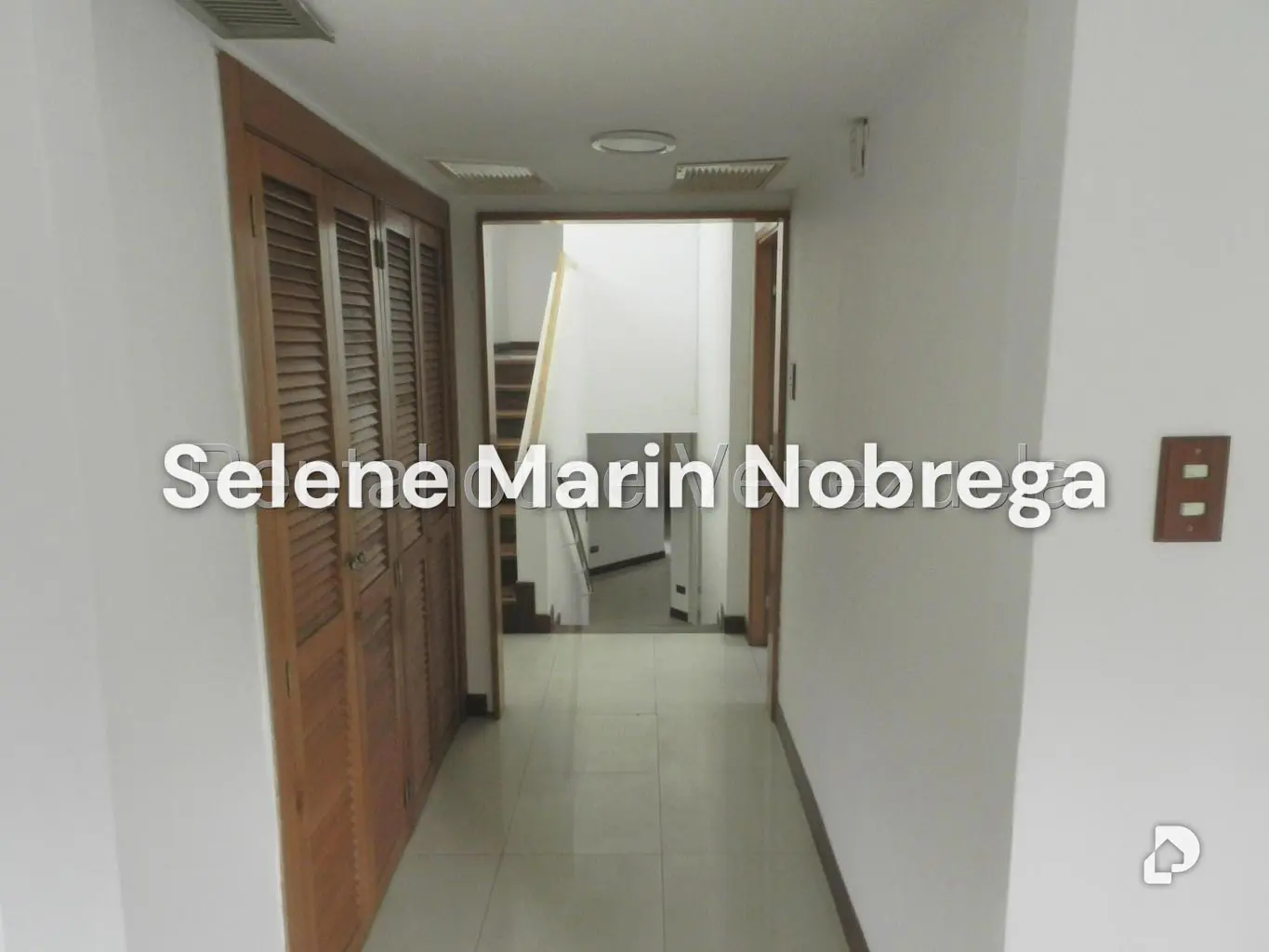Oficina en Las Mercedes, Caracas – 14