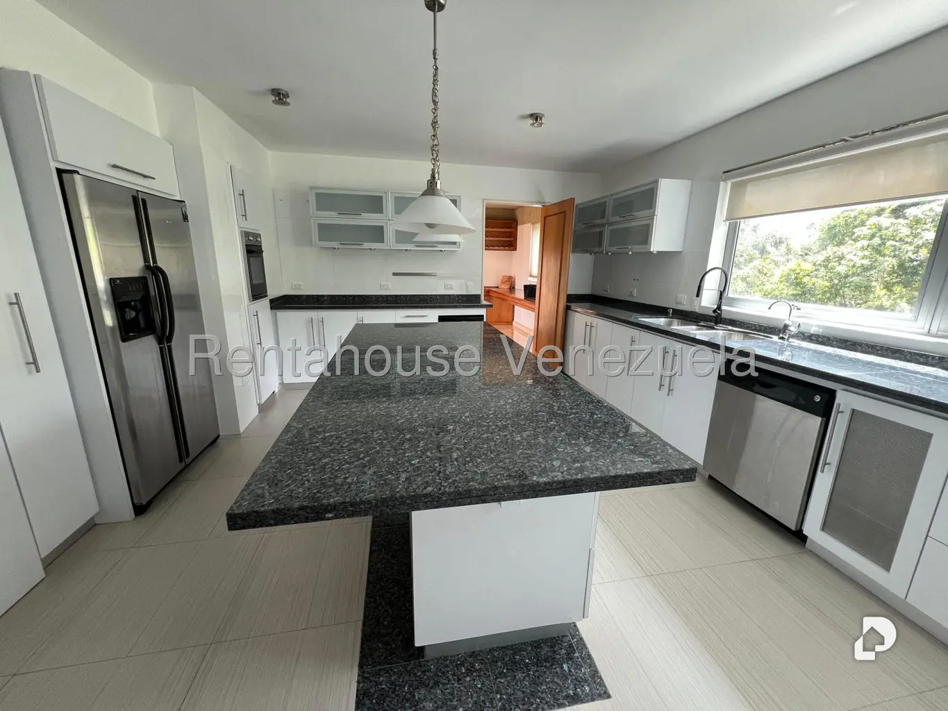 Apartamento en Oripoto, Caracas – 30