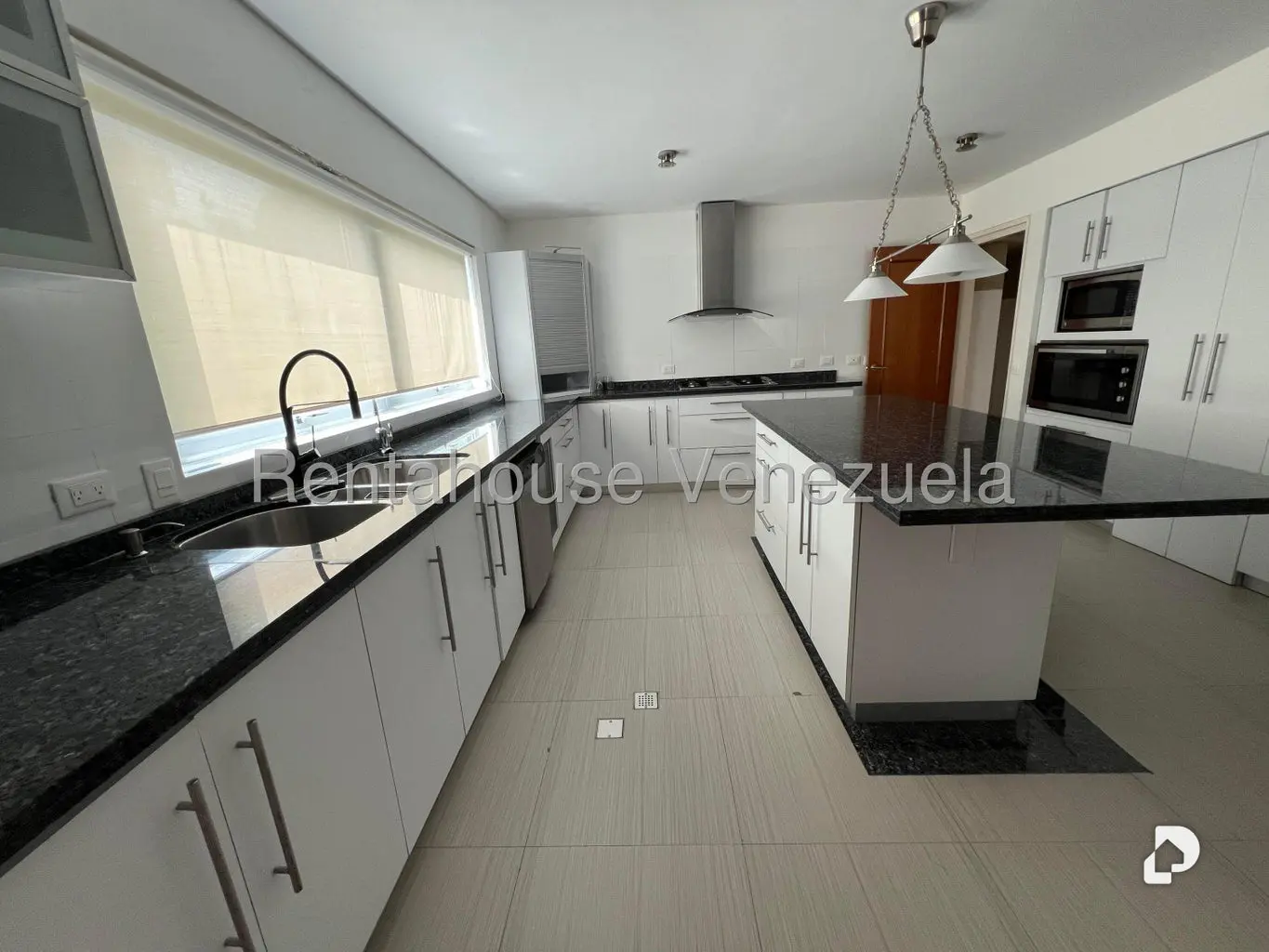 Apartamento en Oripoto, Caracas – 29