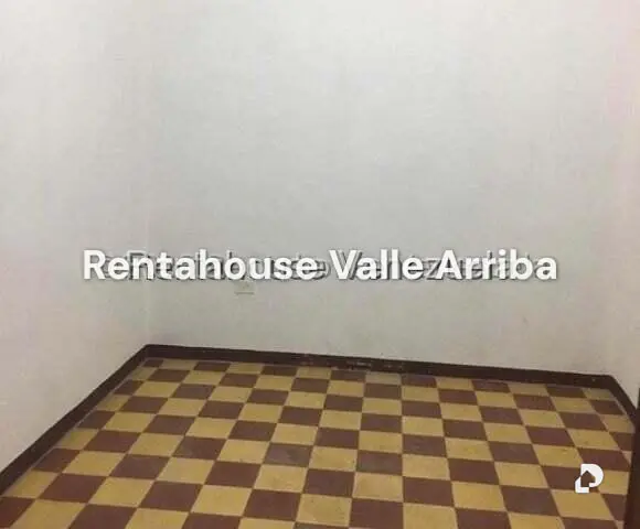 Local comercial en Los Rosales, Caracas – 12