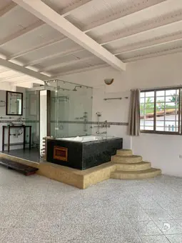 Casa en Cumbres de Curumo, Caracas – 17