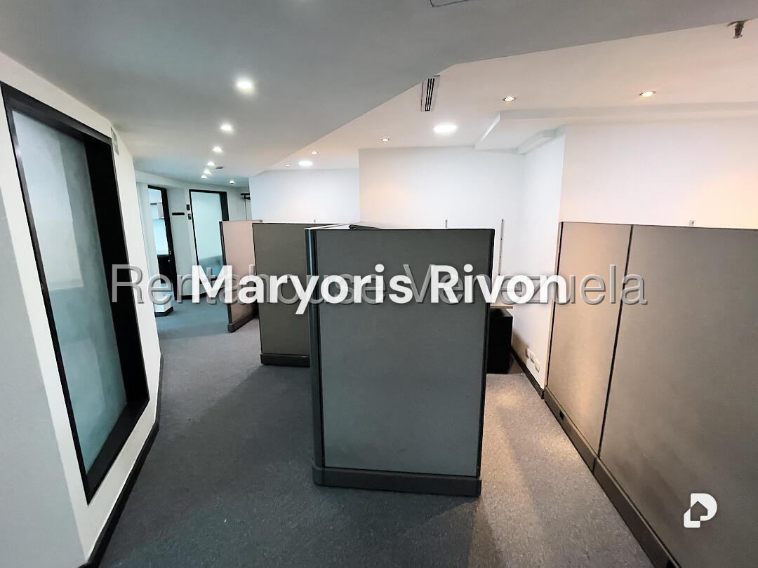 Oficina en El Rosal, Caracas – 18