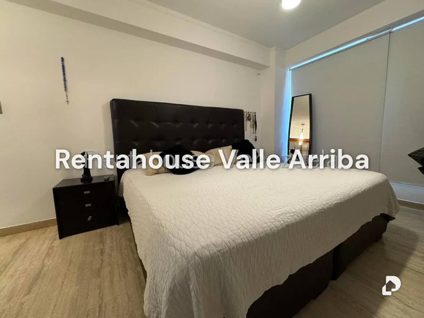 Apartamento en El Rosal, Caracas – 15