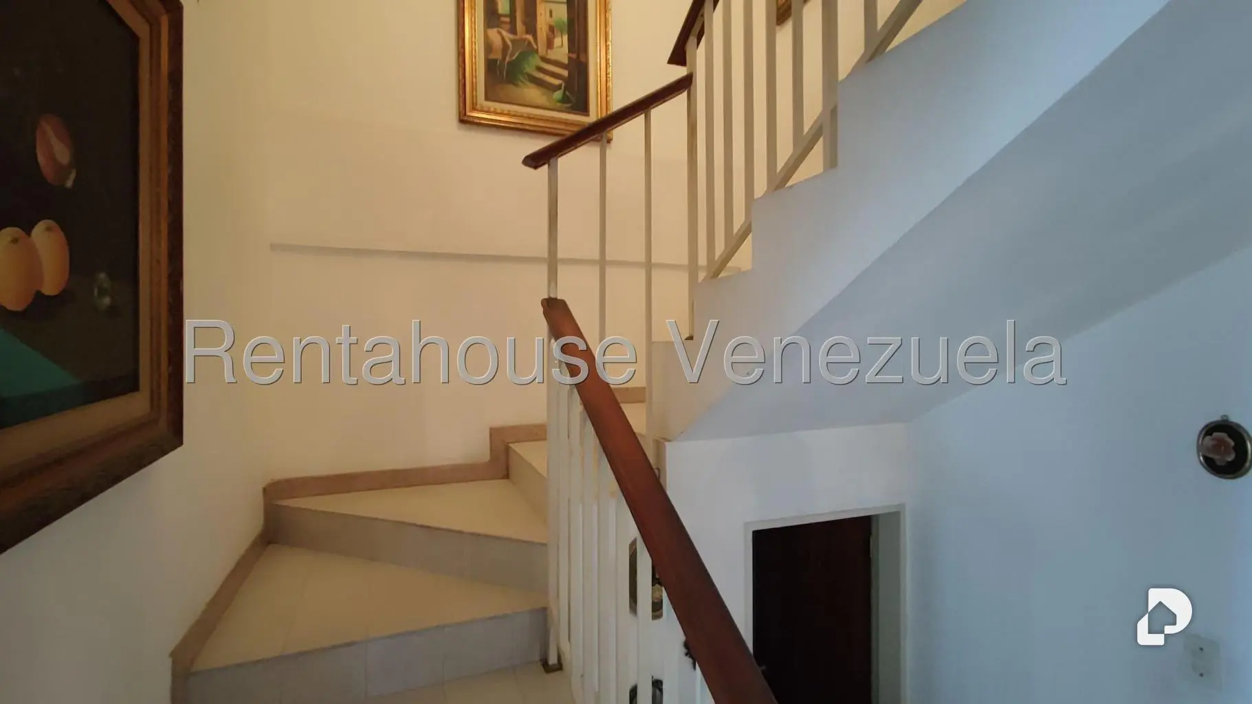 Casa en Alto Prado, Caracas – 8