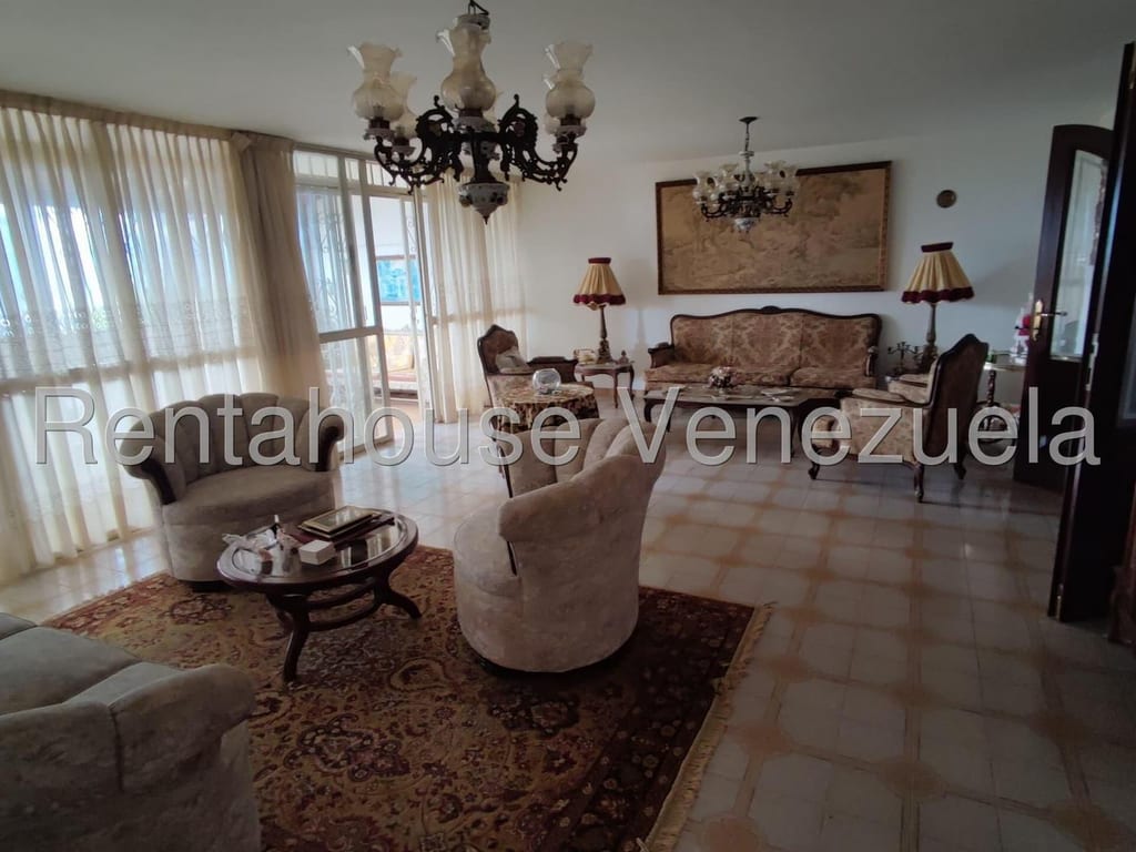 Casa en Alto Prado, Caracas - 1