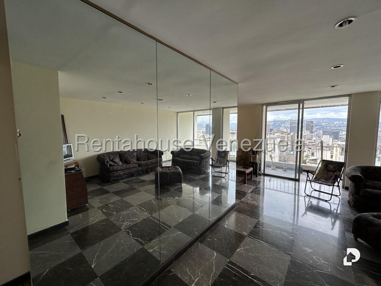 Apartamento en La Florida, Caracas – 9