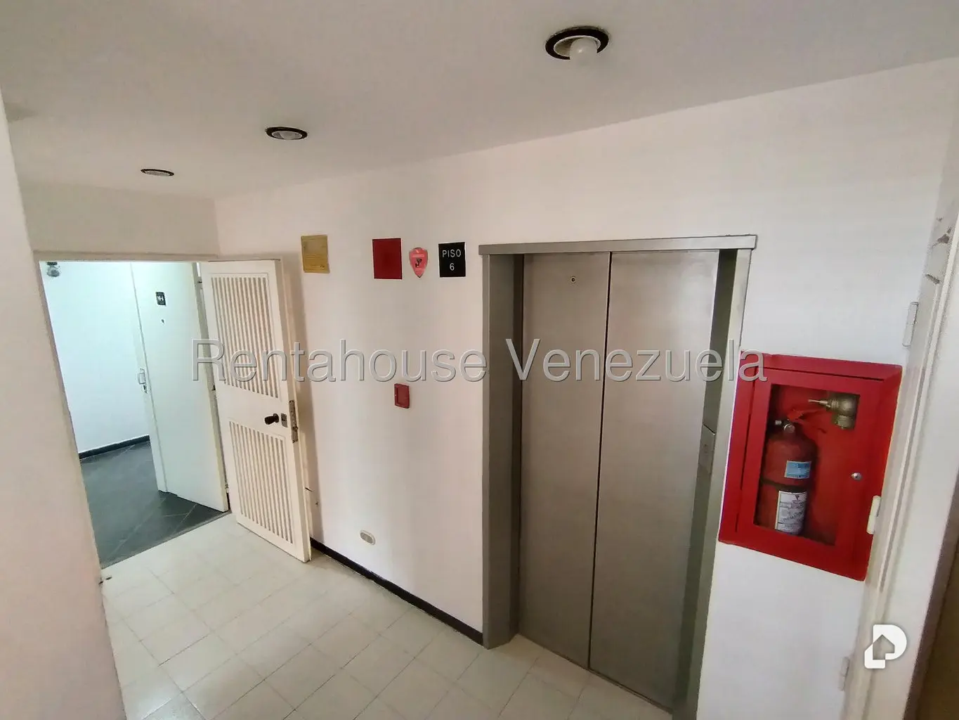 Apartamento en Colinas de Valle Arriba, Caracas – 26