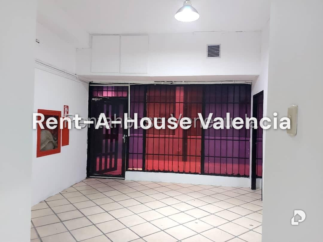 Local comercial en Zona Industrial, Valencia – 4