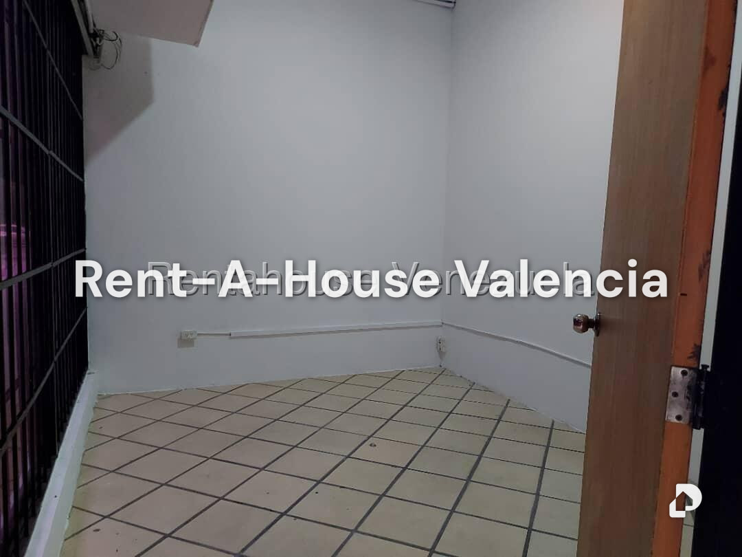 Local comercial en Zona Industrial, Valencia – 5