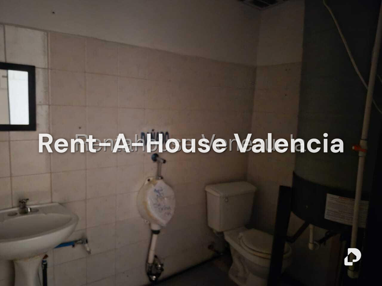 Local comercial en Zona Industrial, Valencia – 9