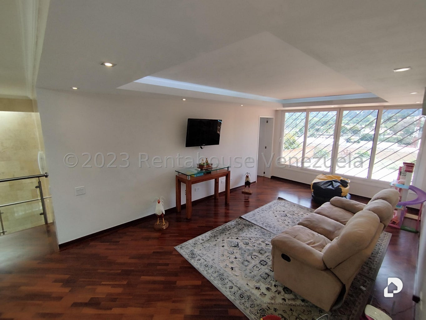Casa en Prados del Este, Caracas – 25