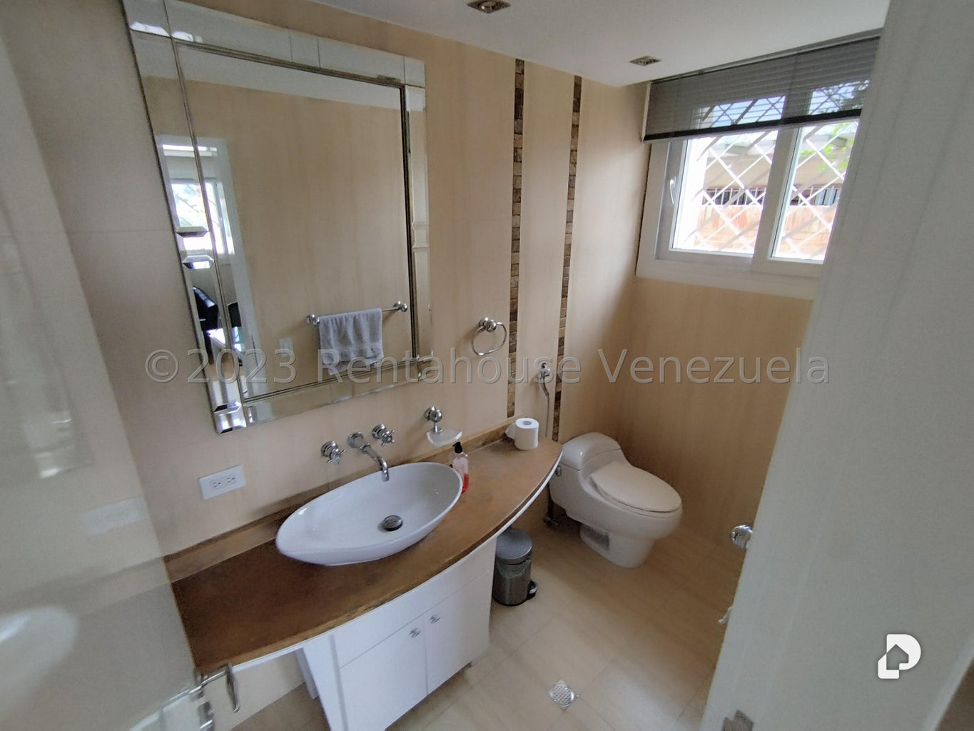 Casa en Prados del Este, Caracas – 20