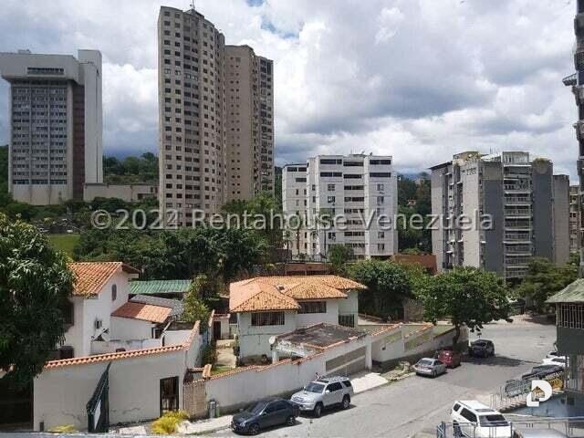 Casa en Santa Fe Norte, Caracas – 19