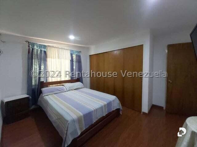 Casa en Santa Fe Norte, Caracas – 26