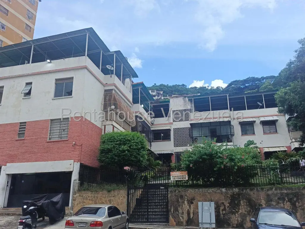 Apartment in Los Chaguaramos, Caracas - 1