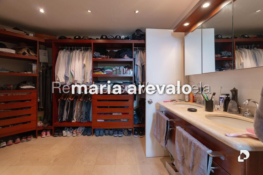 Apartamento en Country Club, Caracas – 23