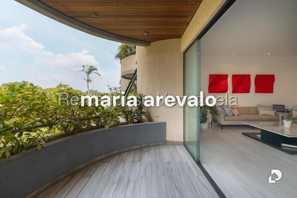 Apartamento en Country Club, Caracas – 9