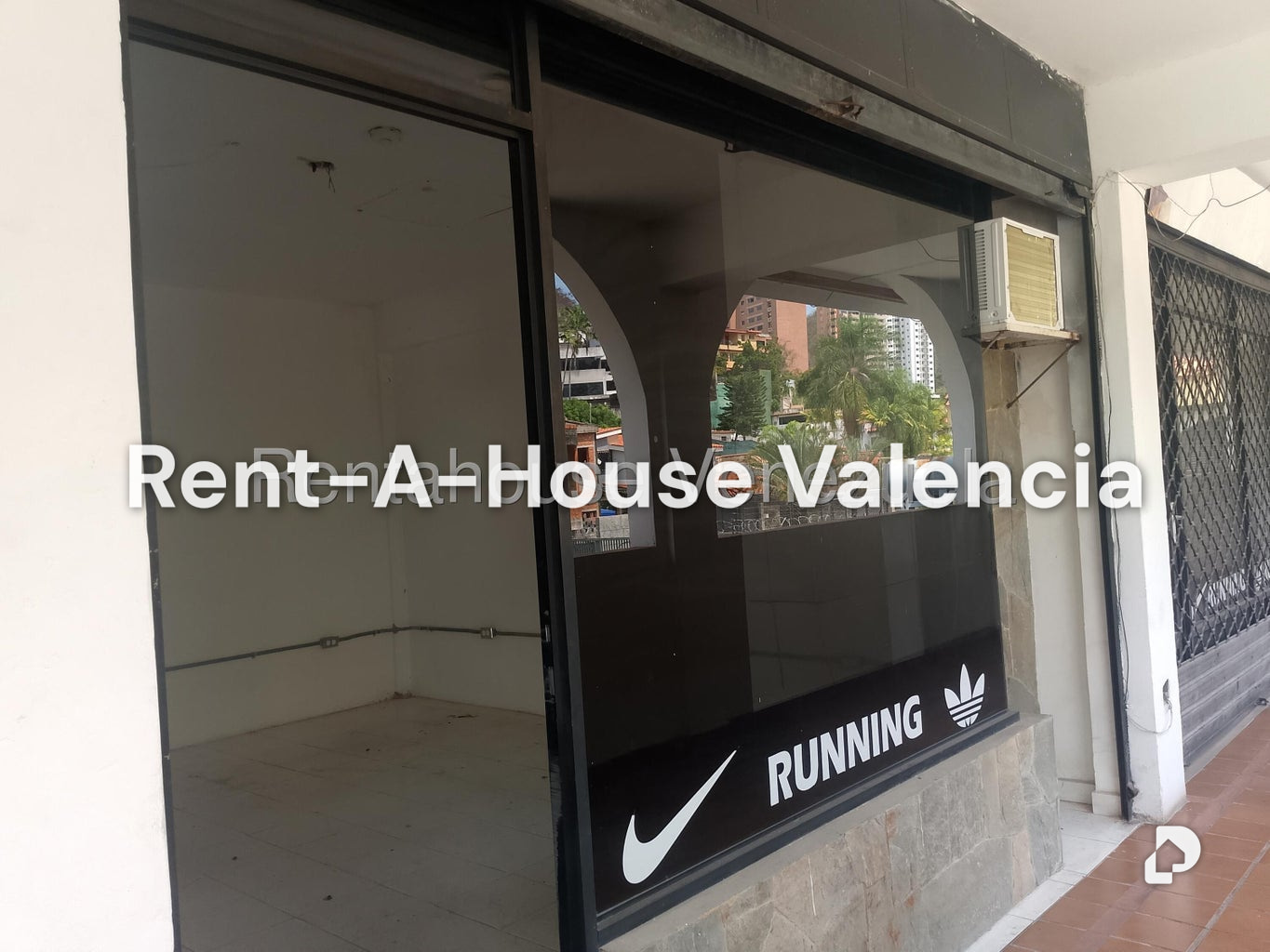 Local comercial en El Parral, Valencia – 5