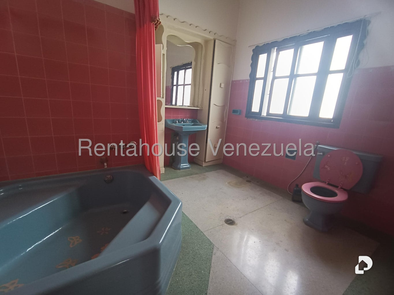 Casa en El Recreo, Caracas – 16