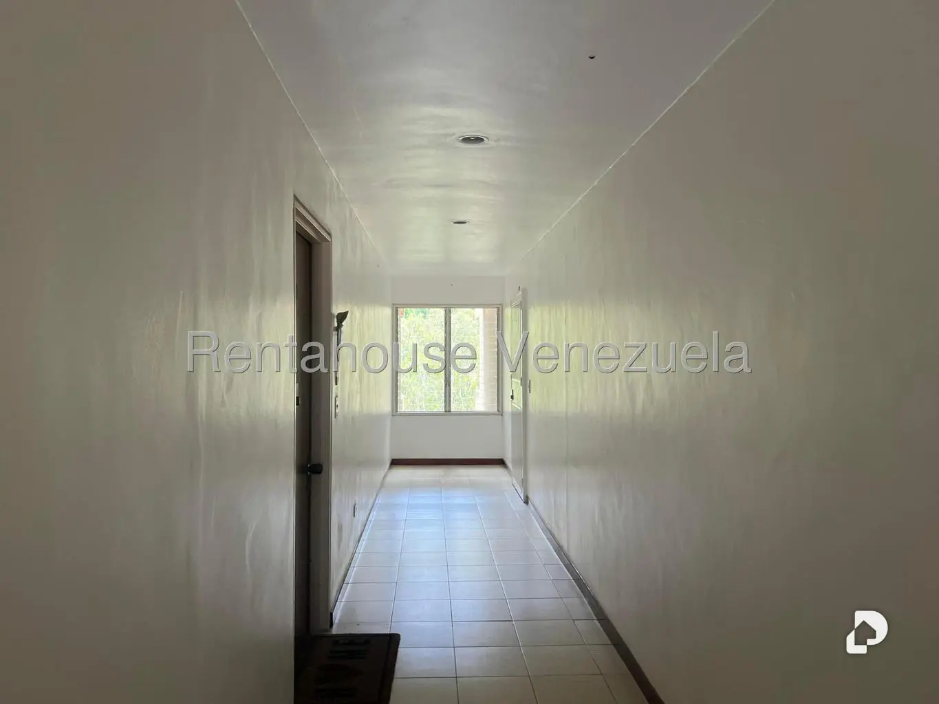 Apartamento en El Cigarral, Caracas – 28