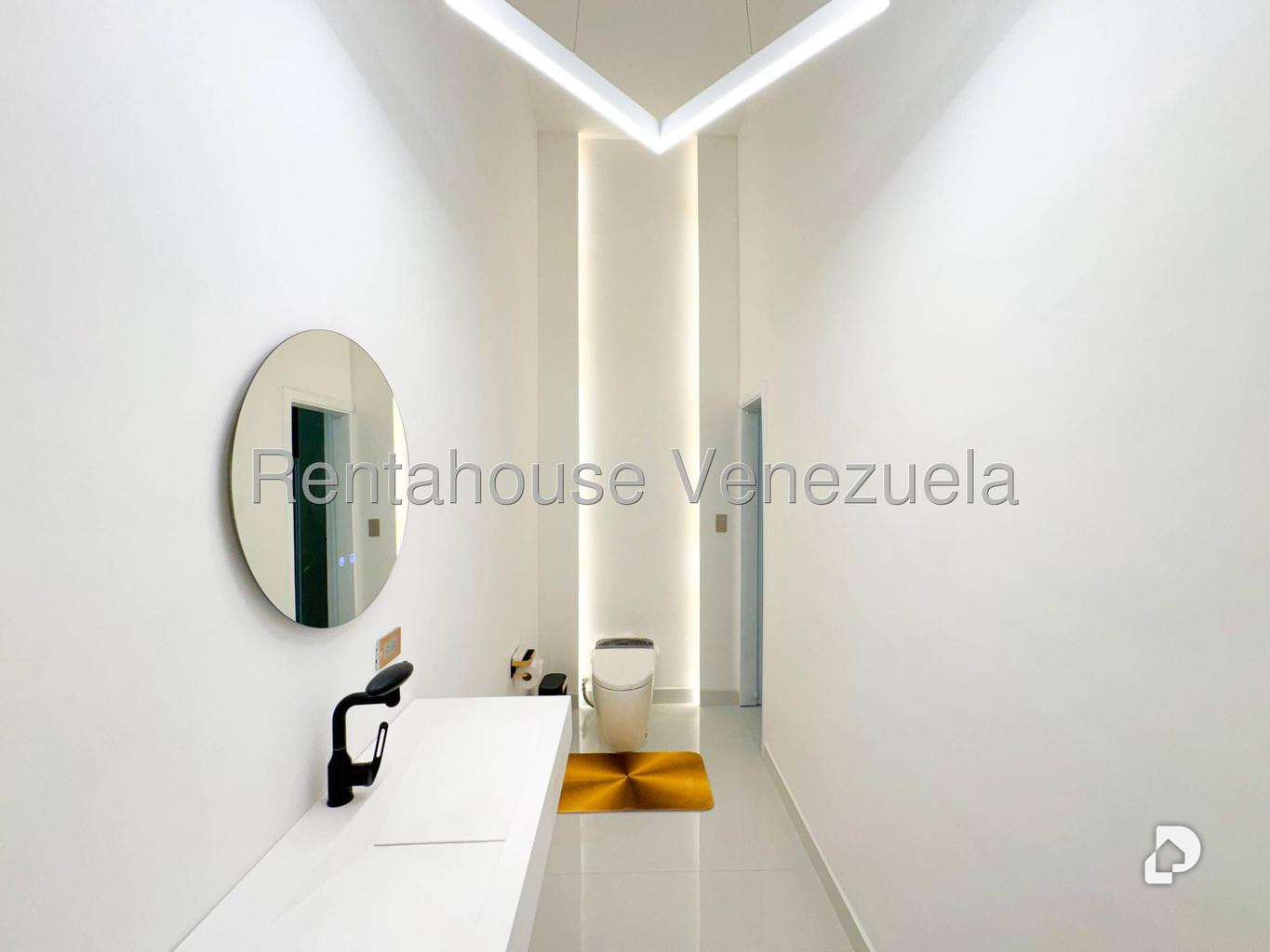 Casa en Cumbres de Curumo, Caracas – 23