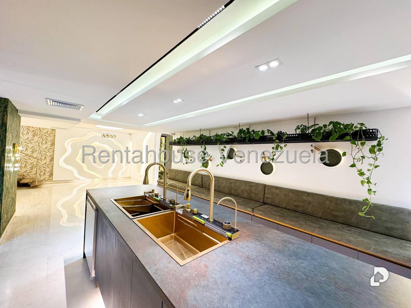 Casa en Cumbres de Curumo, Caracas – 17