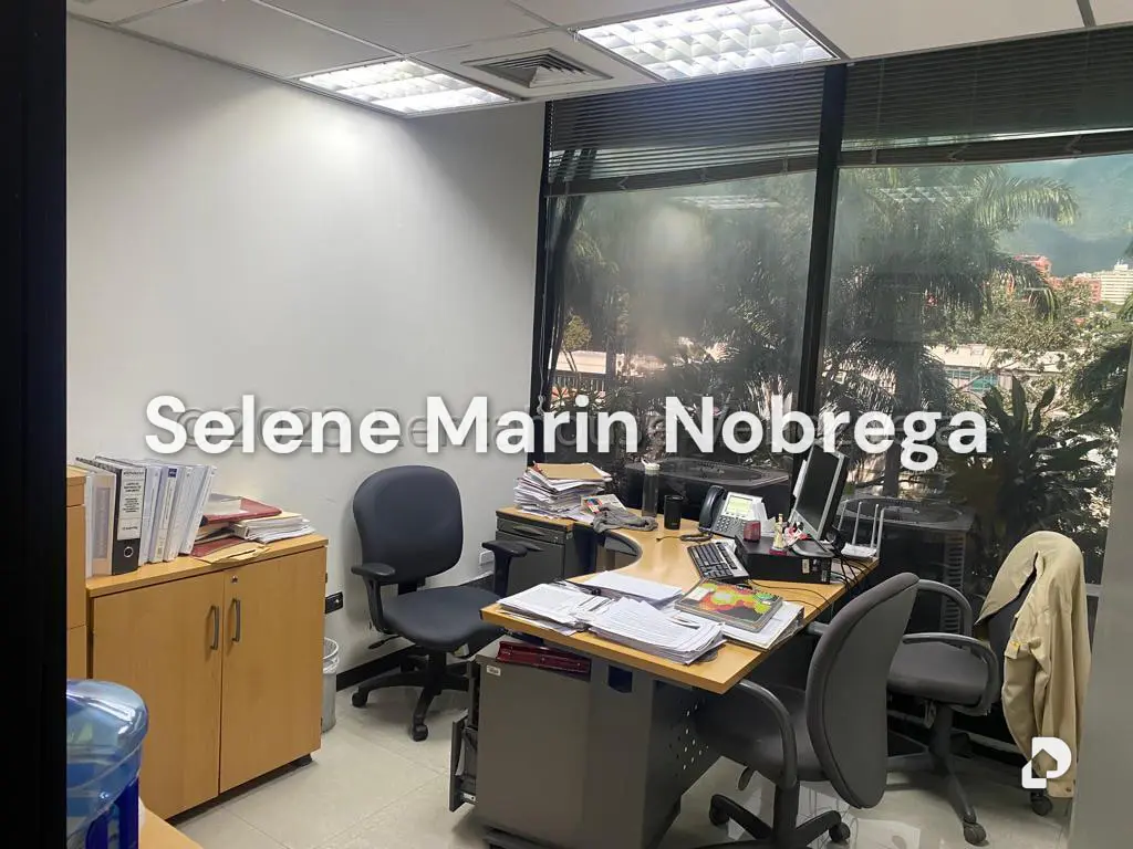 Oficina en La Castellana, Caracas – 8
