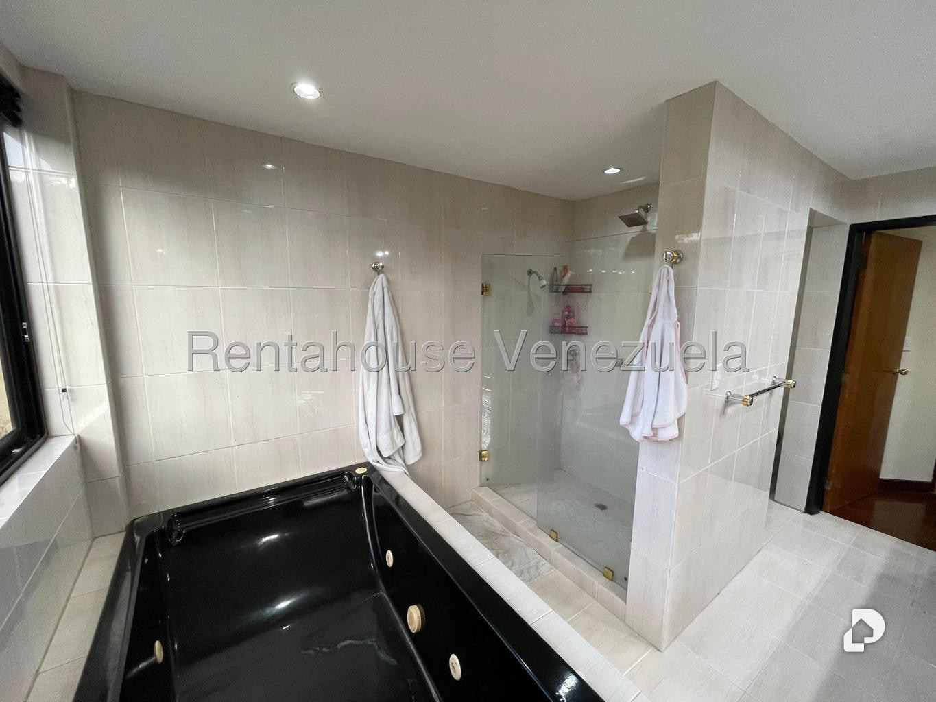 Casa en Corralito, Caracas – 25
