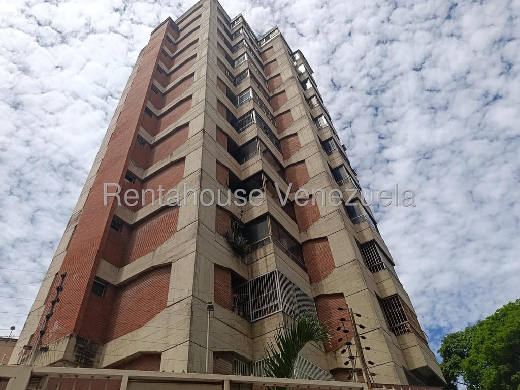 Apartamento en Los Chaguaramos, Caracas - 1