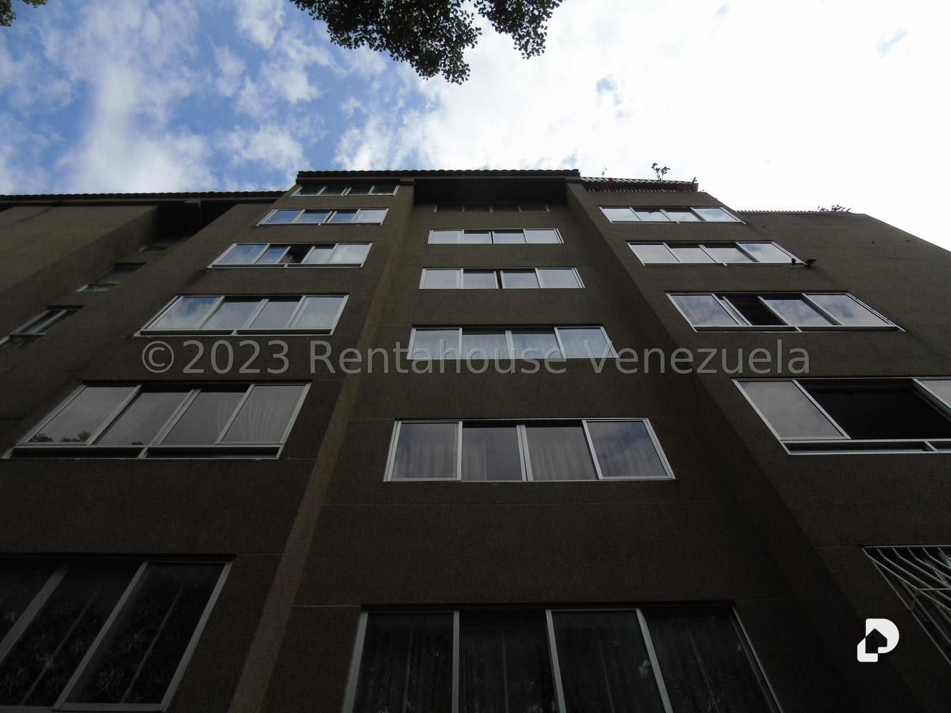 Apartamento en San Bernardino, Caracas – 1